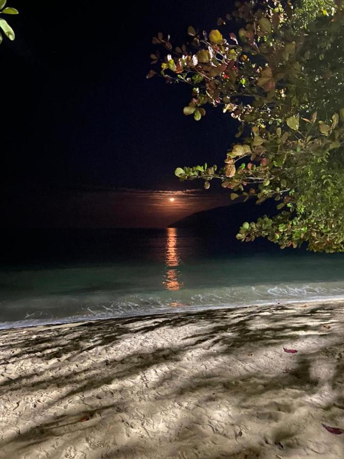 Casa Da Si Hostel Ubatuba Bagian luar foto